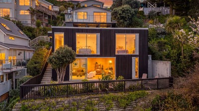 /international/nz/77b-view-road-houghton-bay-wellington-380120024910/