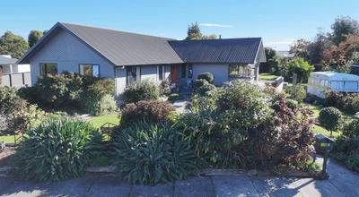 /international/nz/3-ridgwell-place-balclutha-otago-380119848894/