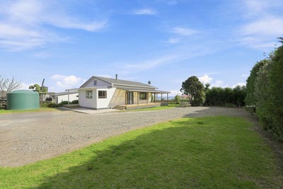 /international/nz/4-otutehapari-road-waihau-bay-bay-of-plenty-380119880776/