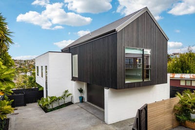 /international/nz/2-520-beach-road-murrays-bay-auckland-380119881815/