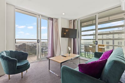 /international/nz/1102-17-amersham-way-manukau-auckland-380119823836/
