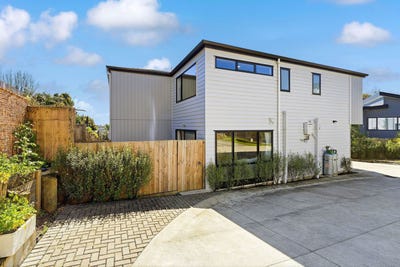 /international/nz/7b-serrata-place-browns-bay-auckland-380119938867/