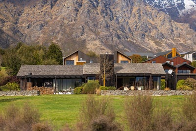 /international/nz/26-rannoch-drive-jacks-point-central-otago-lakes-district-380119882863/