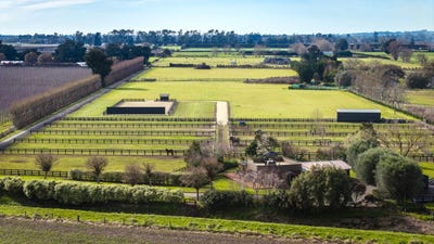 /international/nz/137-west-road-pakipaki-hawkes-bay-380119810610/