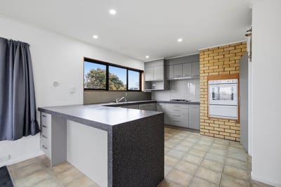/international/nz/16-williams-drive-te-puke-bay-of-plenty-380119963651/