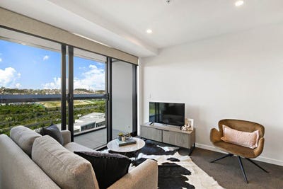 /international/nz/1202-8-lakewood-court-manukau-auckland-380119941792/