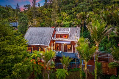/international/nz/211-shaw-road-titirangi-auckland-380119859838/