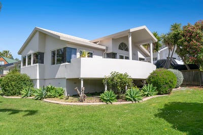 /international/nz/2-mollyhawk-rise-arkles-bay-auckland-380119984454/