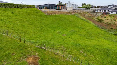 /international/nz/hurworth-taranaki-380119808473/