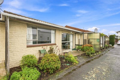 /international/nz/38b-grove-street-saint-kilda-otago-380119882116/