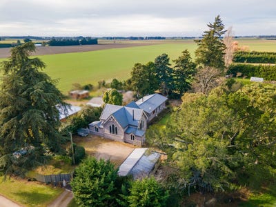 /international/nz/2-adams-road-darfield-canterbury-380119881621/
