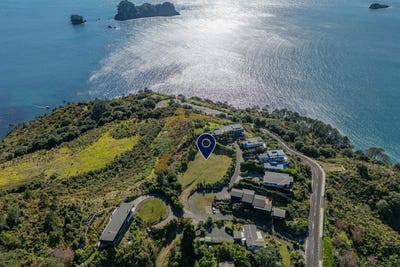 /international/nz/107d-grange-road-hahei-coromandel-380119874472/