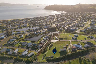 /international/nz/10-tinirau-place-cooks-beach-coromandel-380119829759/