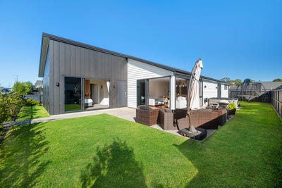 /international/nz/83-argent-lane-milldale-auckland-380119823376/