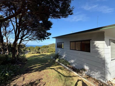 /international/nz/6-iona-road-great-barrier-island-auckland-380119876637/