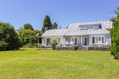 /international/nz/242a-omaha-flats-road-omaha-auckland-380119862983/