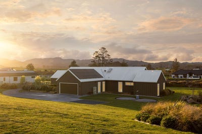 /international/nz/8-penbeagle-road-te-kowhai-waikato-380119940508/
