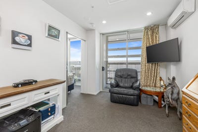 /international/nz/17-amersham-way-manukau-auckland-380120000394/
