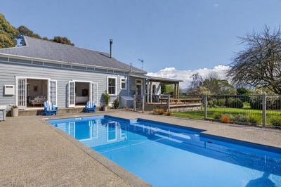 /international/nz/62a-cross-line-greytown-wairarapa-380119939389/