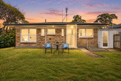 /international/nz/3-21-thornton-road-milford-auckland-380119878326/