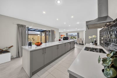 /international/nz/22-emerson-lane-rolleston-canterbury-380119869698/