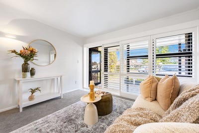 /international/nz/16-327-hobsonville-road-hobsonville-auckland-380119880242/