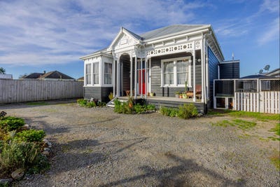 /international/nz/109b-racecourse-road-waipukurau-and-surrounds-hawkes-bay-380119857693/