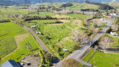 /international/nz/18-neavesville-road-puriri-coromandel-380119808009/