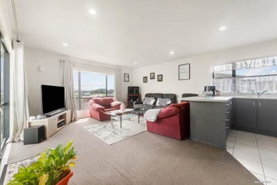 /international/nz/12-black-teal-close-unsworth-heights-auckland-380120024989/