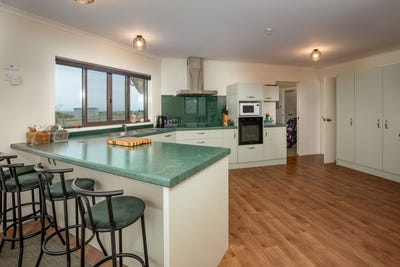 /international/nz/46a-kauri-road-onewhero-auckland-380119845181/