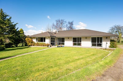 /international/nz/151-old-house-road-upper-moutere-nelson-bays-380119940798/
