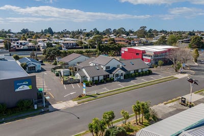 /international/nz/39-macdonald-street-mount-maunganui-bay-of-plenty-380119937009/