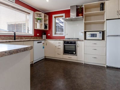 /international/nz/14-jollie-street-hokitika-west-coast-380120145043/