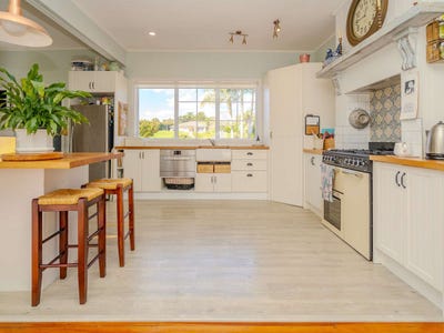 /international/nz/20-pickmere-lane-kerikeri-northland-380120025801/
