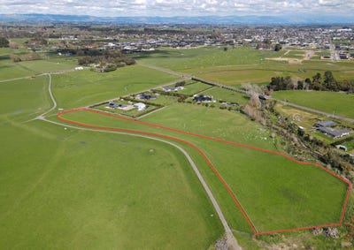 /international/nz/clare-court-feilding-manawatu-whanganui-380119940895/