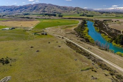 /international/nz/84-gladsmuir-road-luggate-central-otago-lakes-district-380119820394/