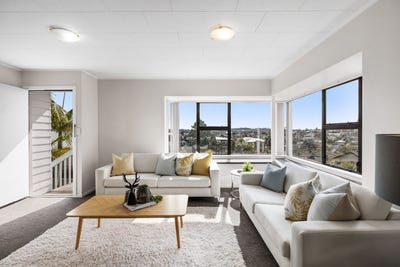 /international/nz/7-tern-place-unsworth-heights-auckland-380119937482/