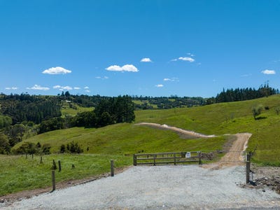 /international/nz/19-toots-drive-kawakawa-auckland-380119823336/