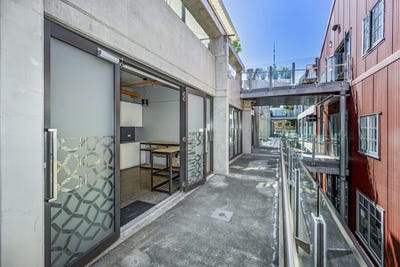 /international/nz/64-210-218-victoria-street-west-auckland-central-auckland-380119814749/