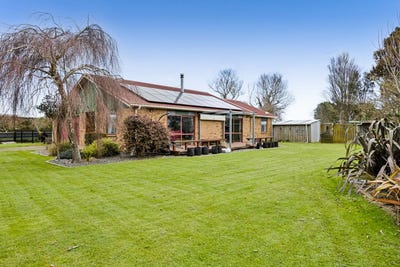 /international/nz/320-austin-road-normanby-otago-380119937519/