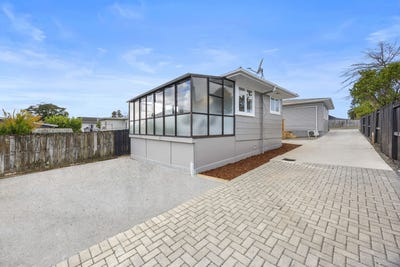 /international/nz/115-woodglen-road-glen-eden-auckland-380119941877/