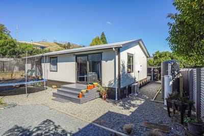 /international/nz/282a-songer-street-stoke-nelson-bays-380120126716/