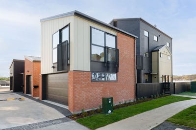 /international/nz/1-17-clearwater-street-horotiu-waikato-380119848279/