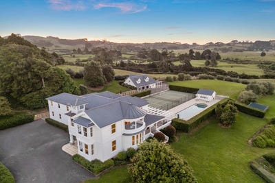 /international/nz/137-dunn-road-ararimu-auckland-380119814893/