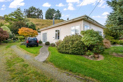 /international/nz/2-kana-street-mataura-southland-380119838639/