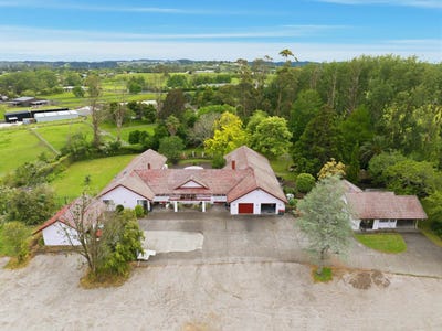 /international/nz/482-state-highway-16-kumeu-auckland-380119811560/