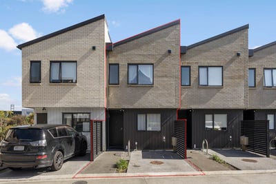 /international/nz/28-westgate-drive-westgate-auckland-380119854418/