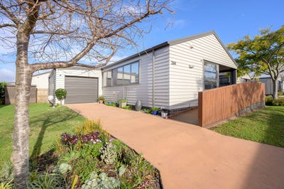 /international/nz/261-61-golden-sands-drive-papamoa-bay-of-plenty-380119860261/