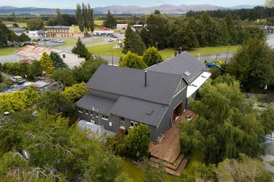 /international/nz/6-hill-road-lumsden-southland-380119809734/