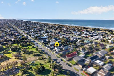 /international/nz/359-estuary-road-south-new-brighton-canterbury-380119874494/